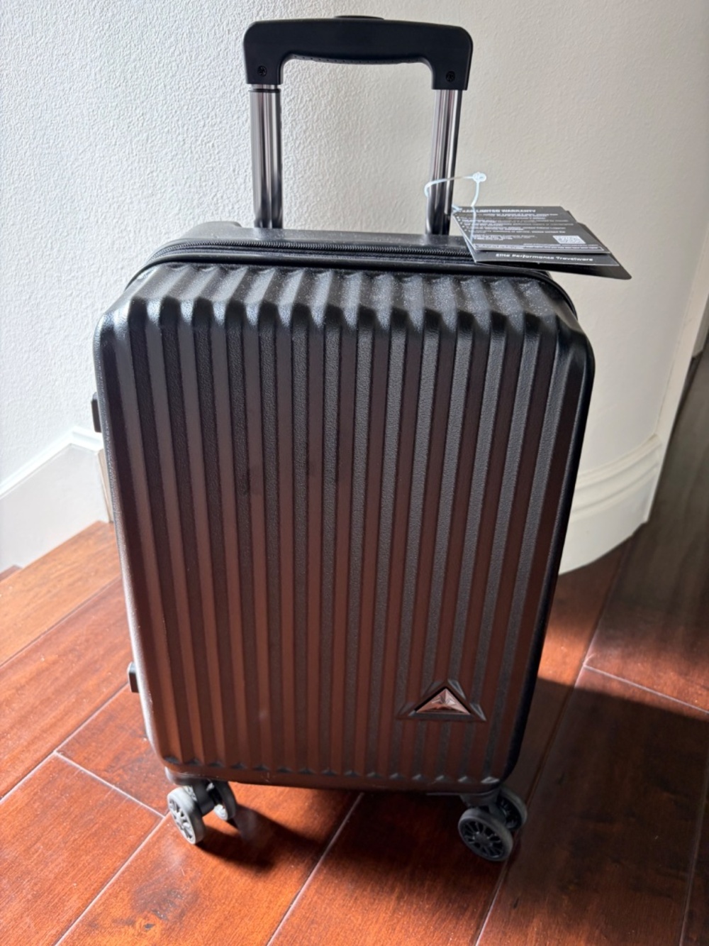 Triforce Luggage Carryon with Cup Holder - Picture 7 of 12